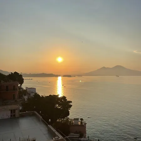 Casa Parthenope, A Window On The Sea